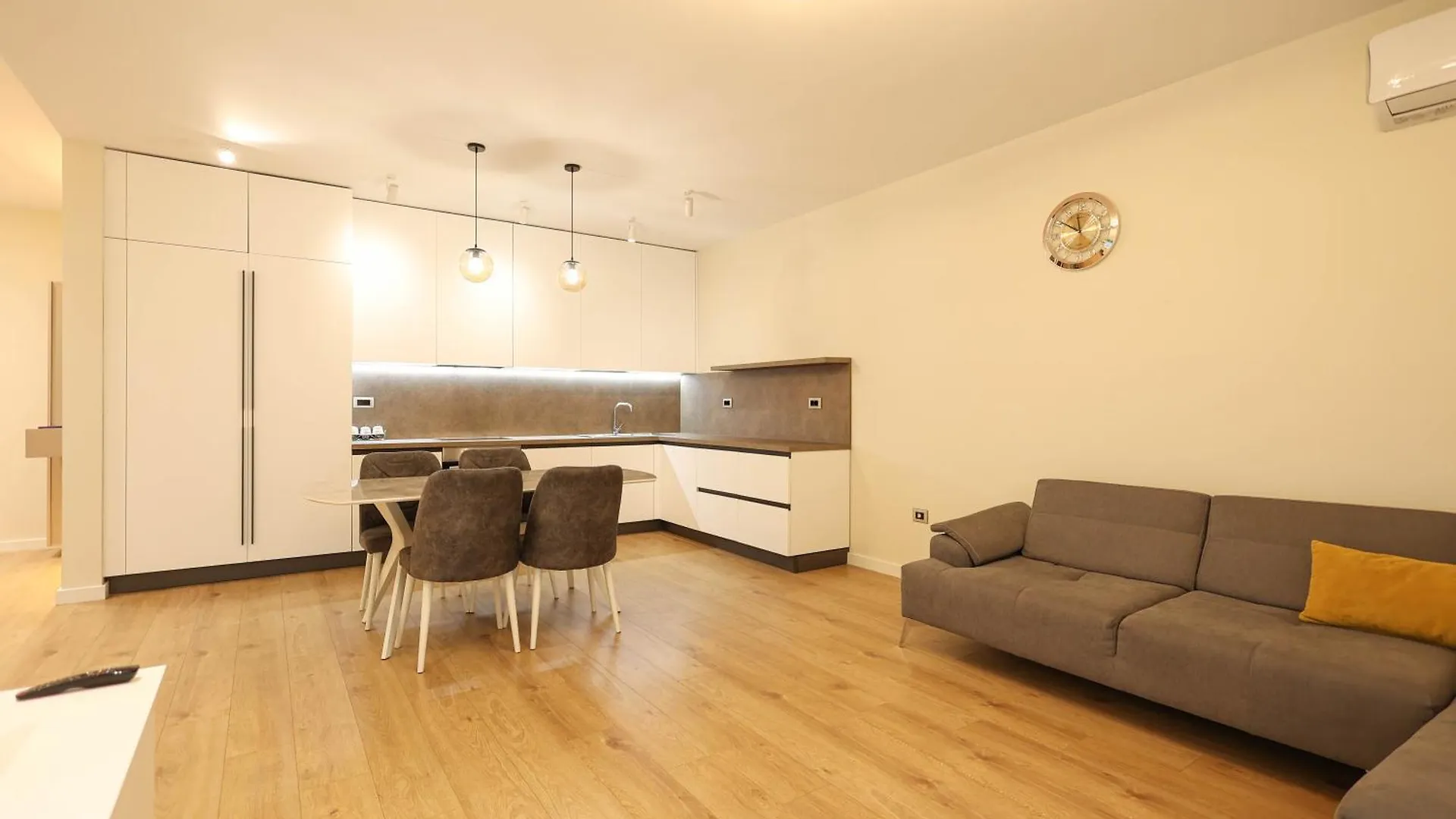 Apartment Grandstay Portside Durres